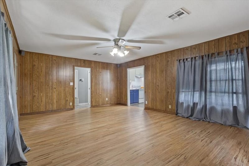 802 Avenue A, Valley Mills TX 76689 - Photo 9