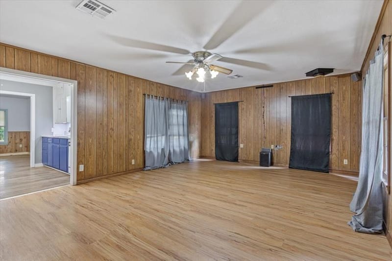 802 Avenue A, Valley Mills TX 76689 - Photo 10