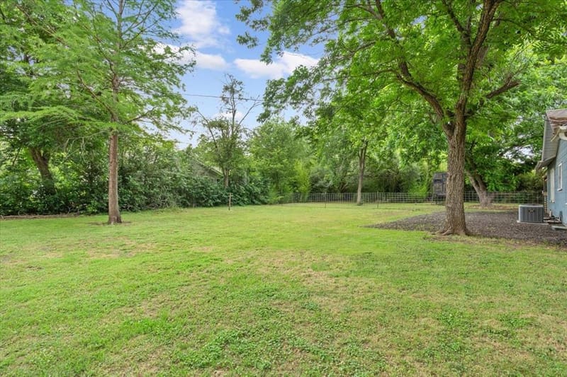 802 Avenue A, Valley Mills TX 76689 - Photo 33