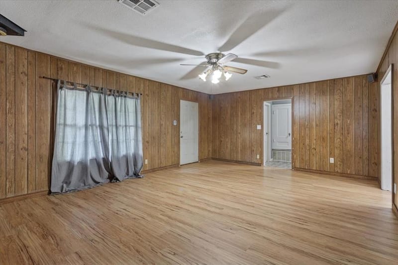 802 Avenue A, Valley Mills TX 76689 - Photo 8