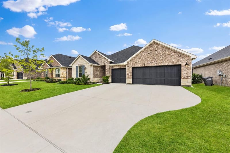 2233 Corbera Drive, Little Elm TX 75068 - Photo 4