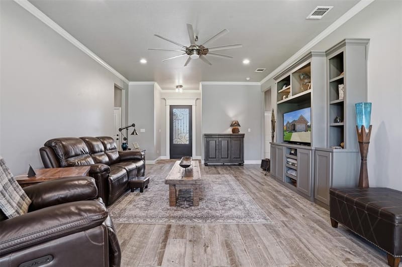 5007 Terlingua Drive, Granbury TX 76048 - Photo 6