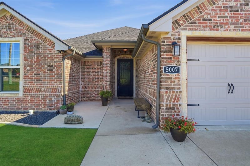 5007 Terlingua Drive, Granbury TX 76048 - Photo 3