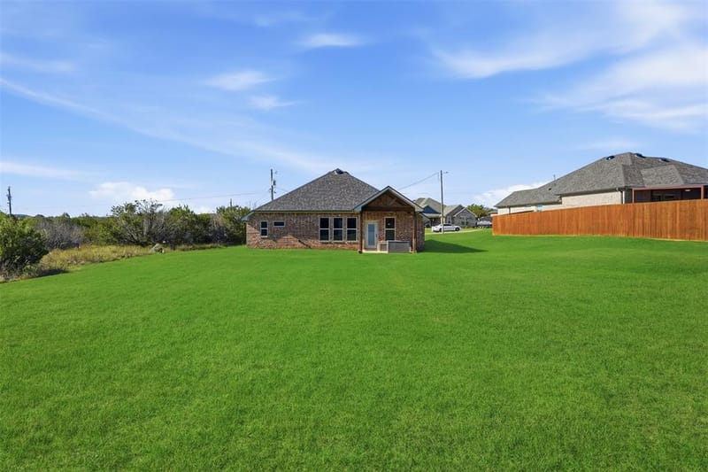 5007 Terlingua Drive, Granbury TX 76048 - Photo 32