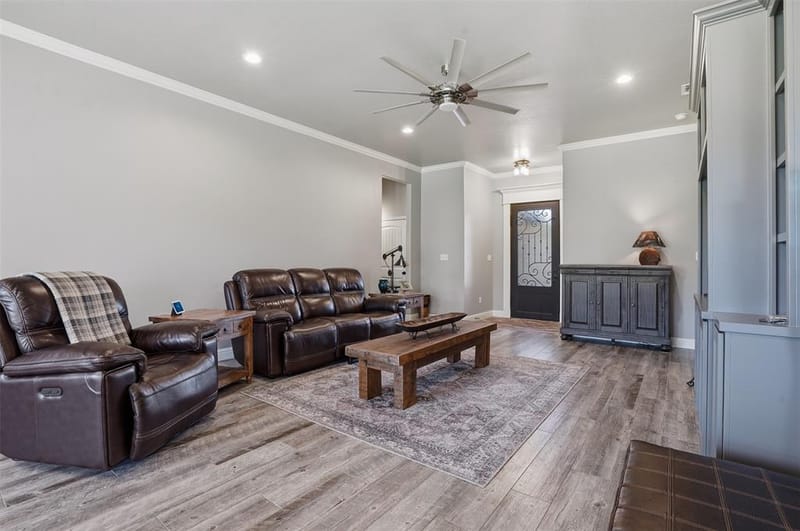 5007 Terlingua Drive, Granbury TX 76048 - Photo 9