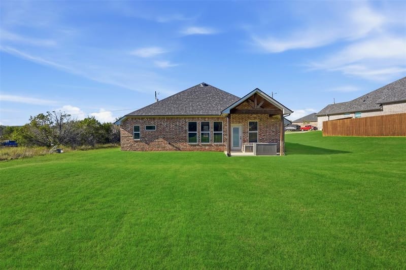 5007 Terlingua Drive, Granbury TX 76048 - Photo 33