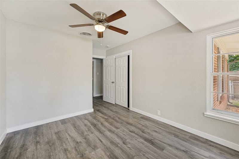 1305 W Lavender Lane, Arlington TX 76013 - Photo 13