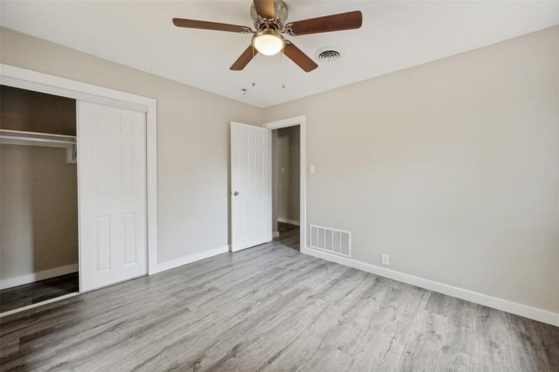 1305 W Lavender Lane, Arlington TX 76013 - Photo 16