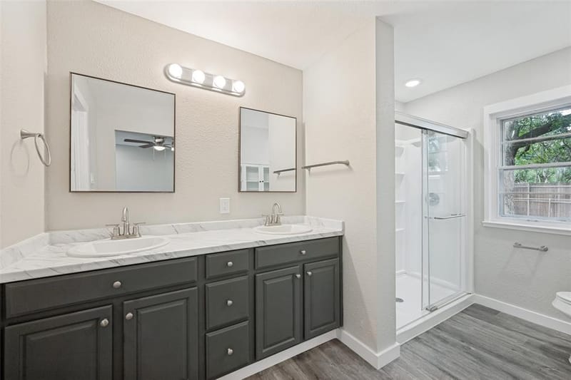 1305 W Lavender Lane, Arlington TX 76013 - Photo 19