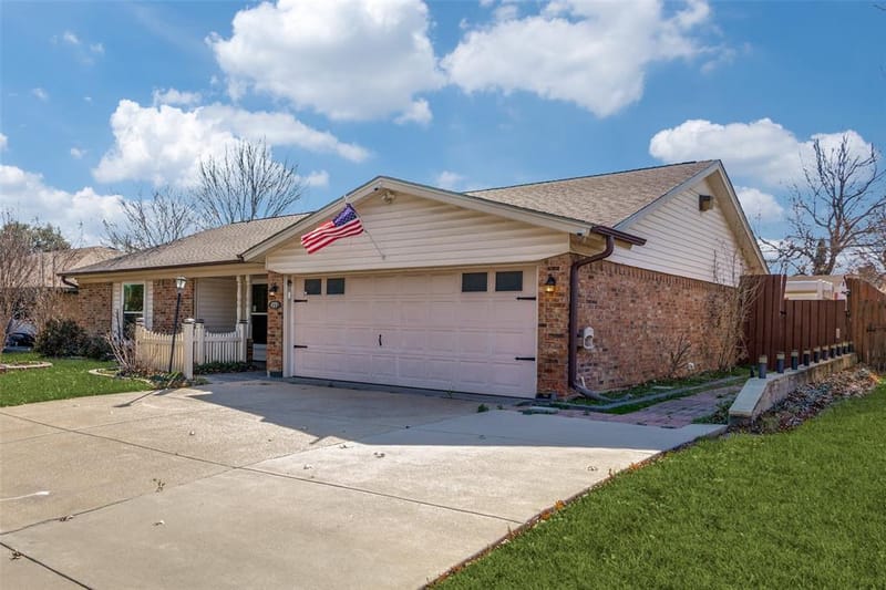 721 NW Ann Lois Lane, Burleson TX 76028 - Photo 29
