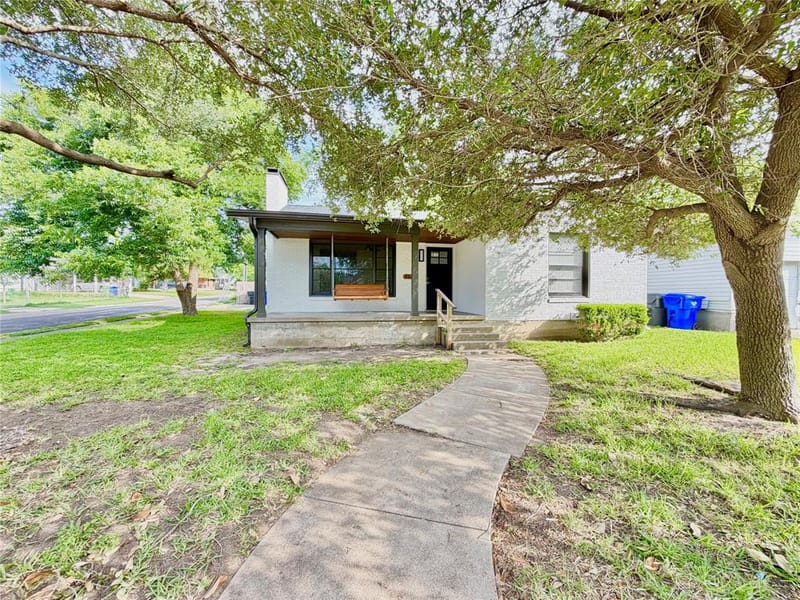 4500 Athens Avenue, Waco TX 76710 - Photo 3
