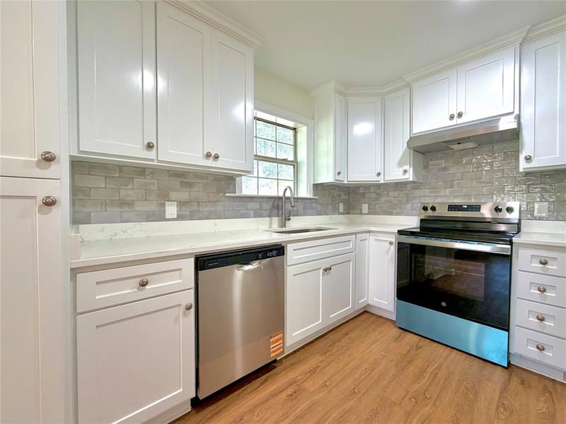 4500 Athens Avenue, Waco TX 76710 - Photo 10