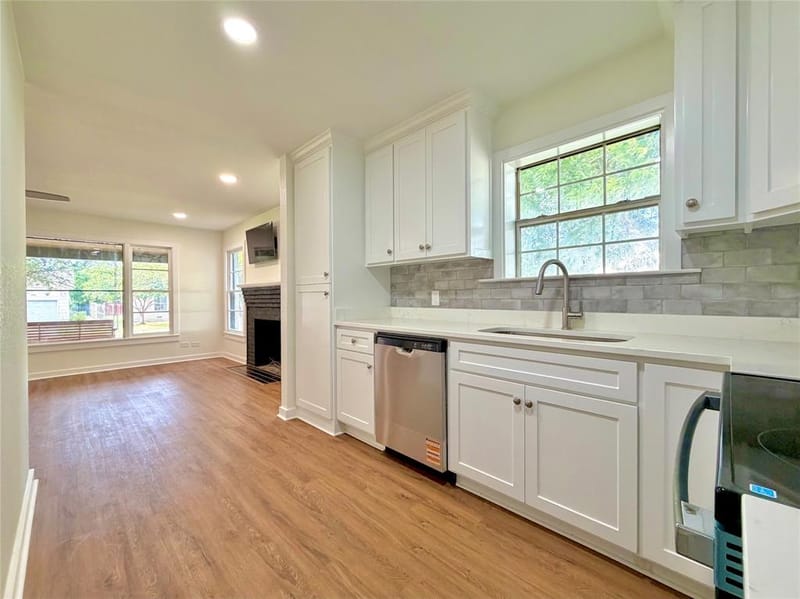 4500 Athens Avenue, Waco TX 76710 - Photo 8