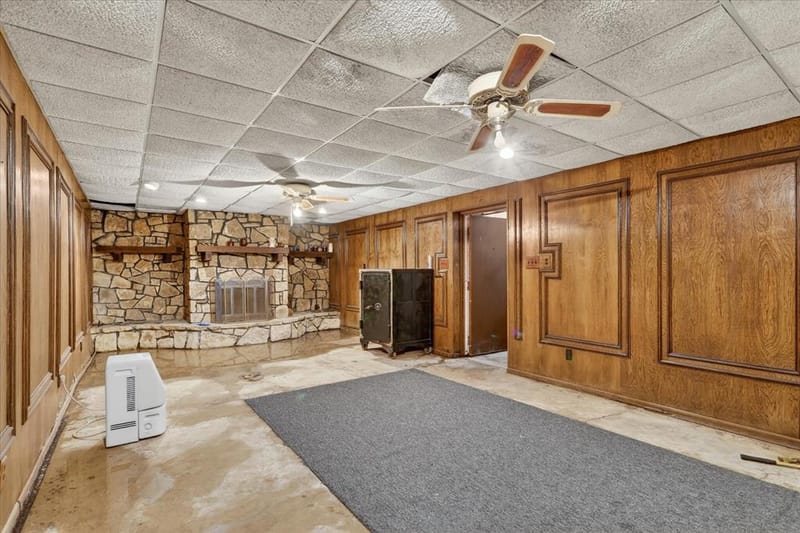 1092 W Highway 199, Springtown TX 76082 - Photo 18