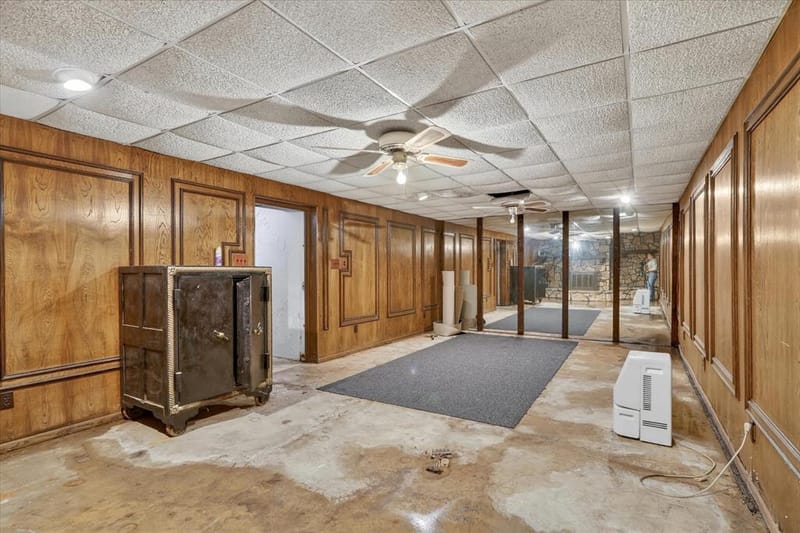 1092 W Highway 199, Springtown TX 76082 - Photo 19