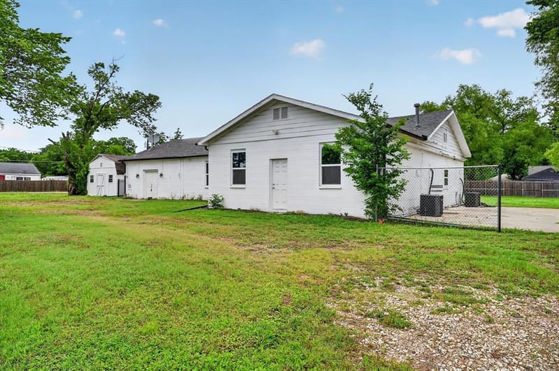 401 E Buffalo Street, Forney TX 75126 - Photo 23