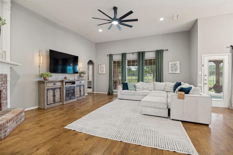 10413 Broadmoor Lane, Rowlett TX 75089 - Photo 6