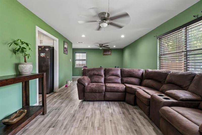 1812 Melissa Street, Arlington TX 76010 - Photo 11
