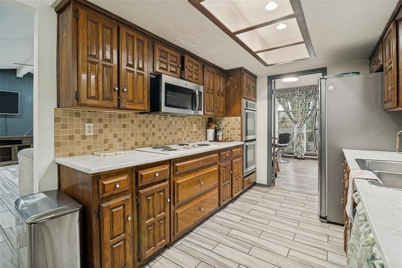 1217 Gardengate Circle, Garland TX 75043 - Photo 11