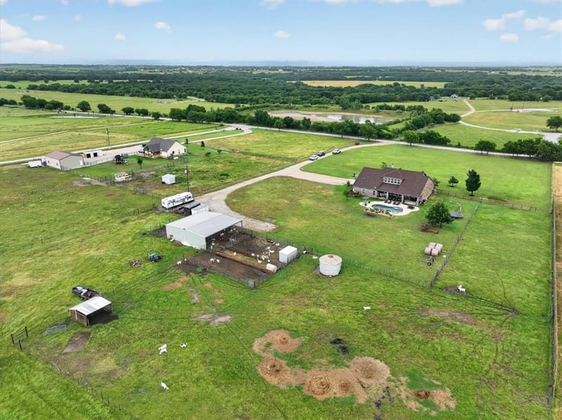 19001 N County Line Road, Ponder TX 76259 - Photo 37