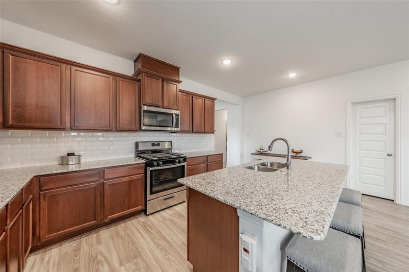 1446 White Water Way, Aubrey TX 76227 - Photo 13
