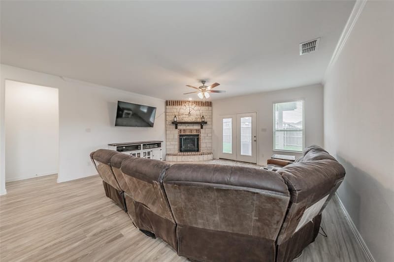 1446 White Water Way, Aubrey TX 76227 - Photo 20