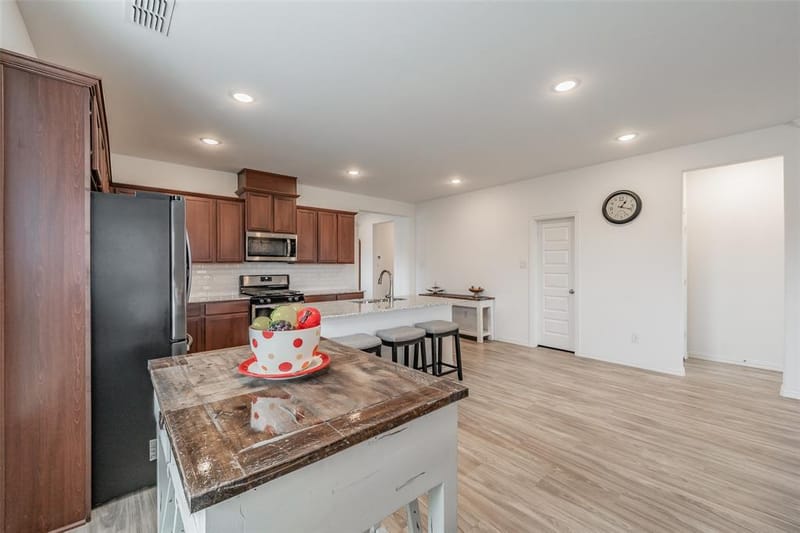 1446 White Water Way, Aubrey TX 76227 - Photo 14