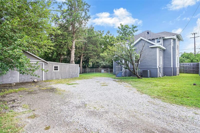 1001 S Travis Street, Sherman TX 75090 - Photo 34