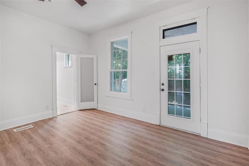 1001 S Travis Street, Sherman TX 75090 - Photo 15