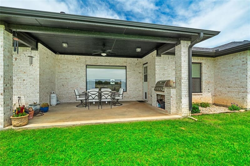 1024 Henry Way, Springtown TX 76082 - Photo 2