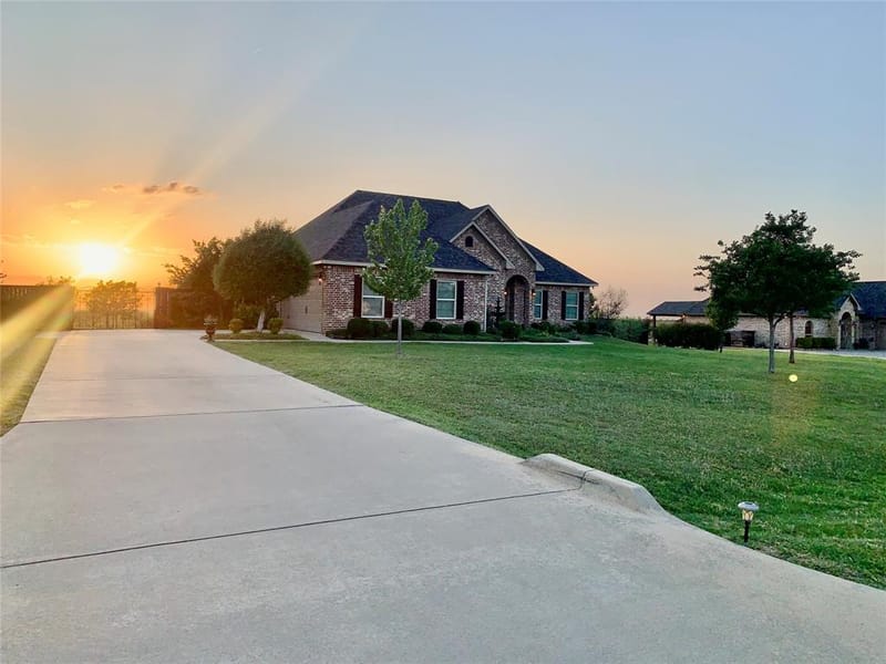 1243 Chartres, Oak Ridge TX 75142 - Photo 2