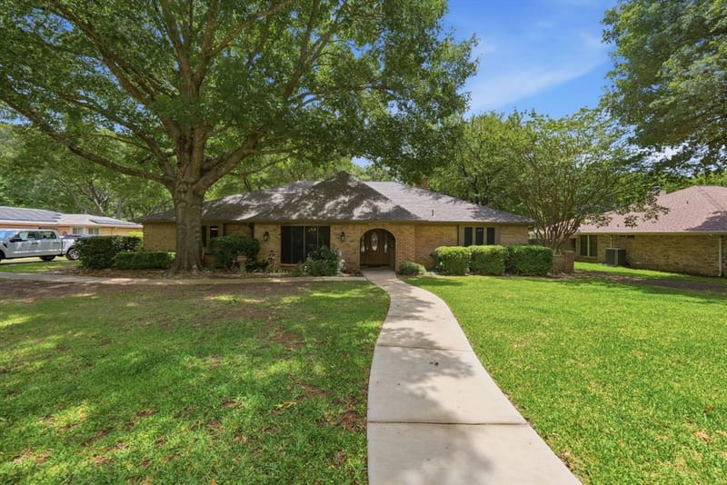 12008 SADDLEHORN Lane, Mansfield TX 76063 - Photo 4