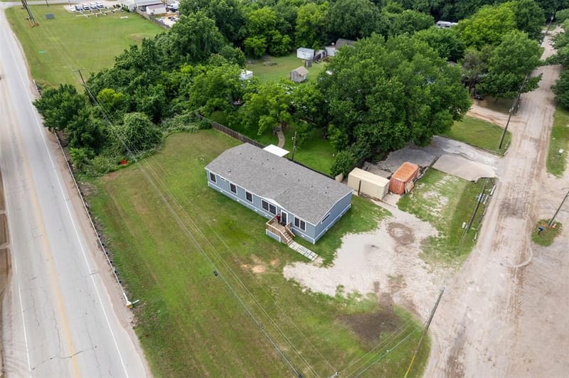 101 Syble Jean Drive, Burleson TX 76028 - Photo 19