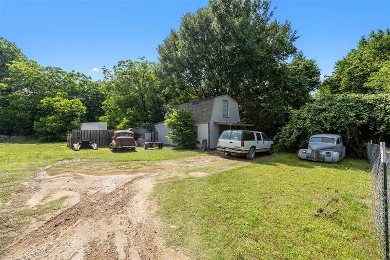 107 Syble Jean Drive # B, Burleson TX 76028 - Photo 16