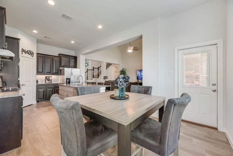 7807 Links Drive, Arlington TX 76001 - Photo 9