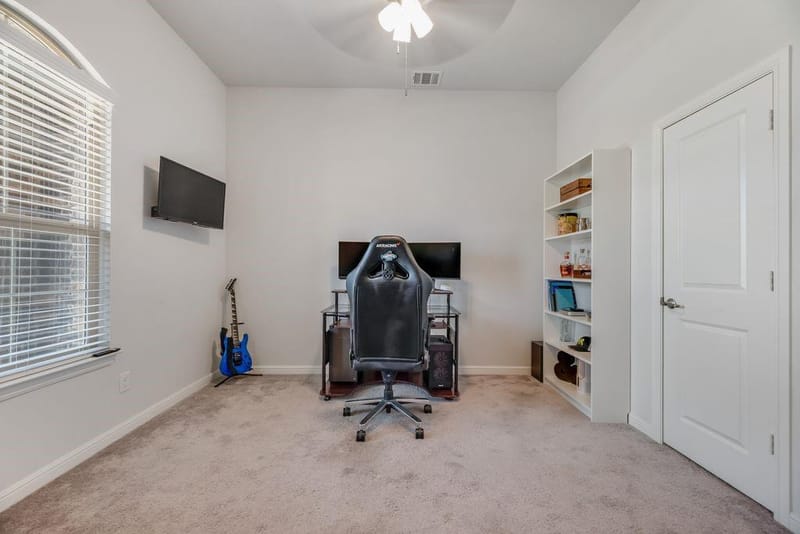 7807 Links Drive, Arlington TX 76001 - Photo 15