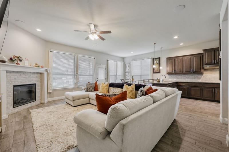 422 Milligan Drive, Midlothian TX 76065 - Photo 6
