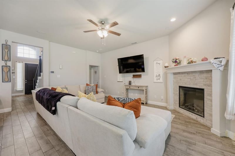 422 Milligan Drive, Midlothian TX 76065 - Photo 5