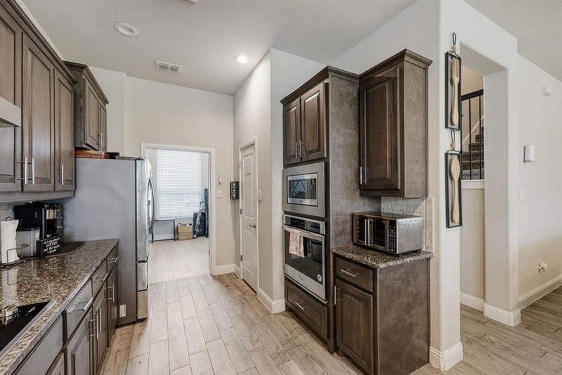 422 Milligan Drive, Midlothian TX 76065 - Photo 11