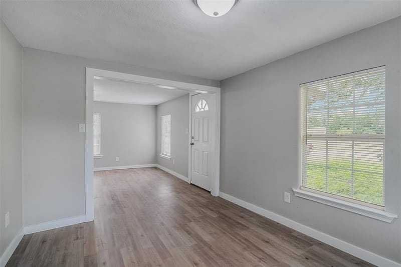 627 E Pacific Street, Sherman TX 75090 - Photo 6