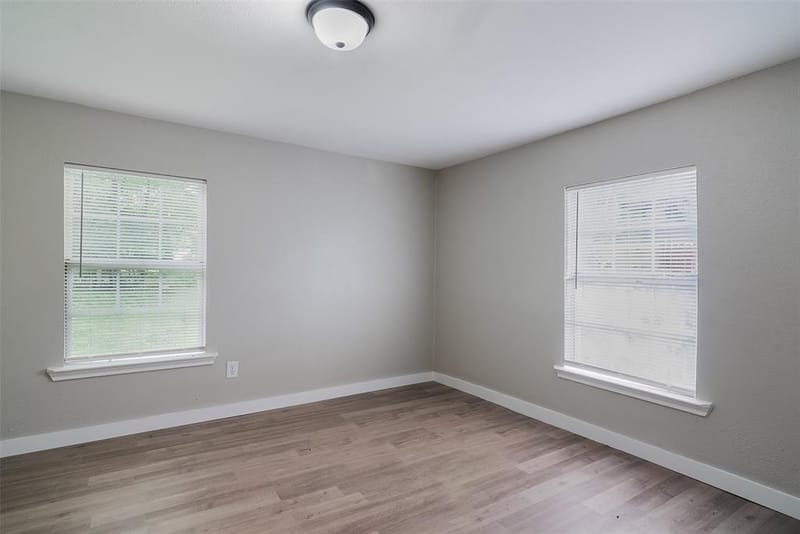 627 E Pacific Street, Sherman TX 75090 - Photo 17