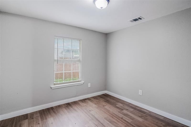 627 E Pacific Street, Sherman TX 75090 - Photo 15