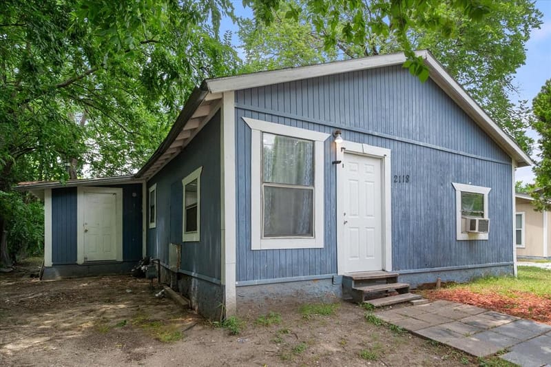 2118 W 12th Avenue, Corsicana TX 75110