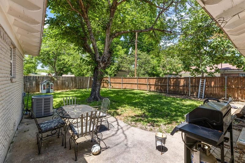 2125 Elton Road, Haltom City TX 76117 - Photo 6