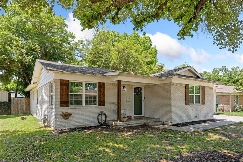 2125 Elton Road, Haltom City TX 76117 - Photo 3