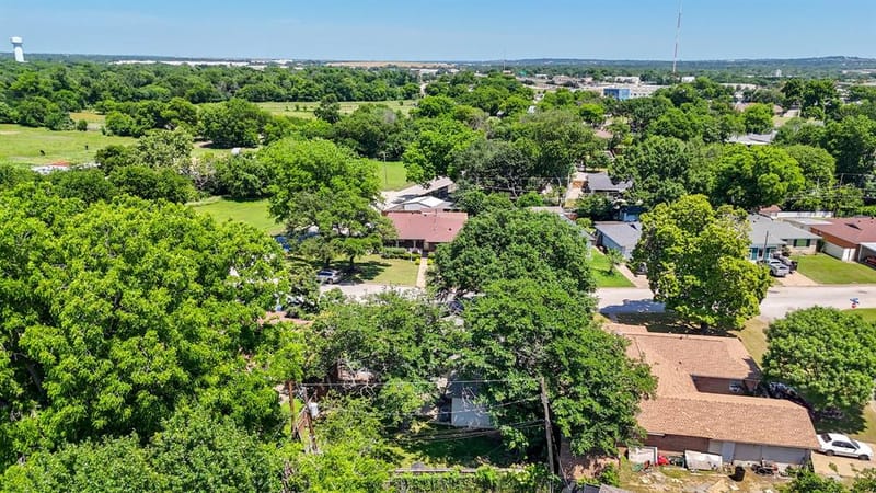 2125 Elton Road, Haltom City TX 76117 - Photo 9