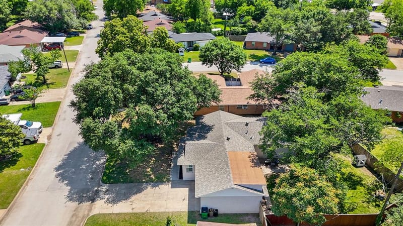 2125 Elton Road, Haltom City TX 76117 - Photo 10