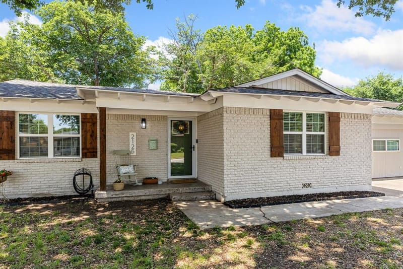 2125 Elton Road, Haltom City TX 76117 - Photo 4