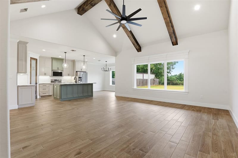 3201 Walnut Creek Parkway, Granbury TX 76049 - Photo 5