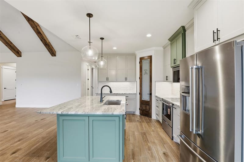 3201 Walnut Creek Parkway, Granbury TX 76049 - Photo 11